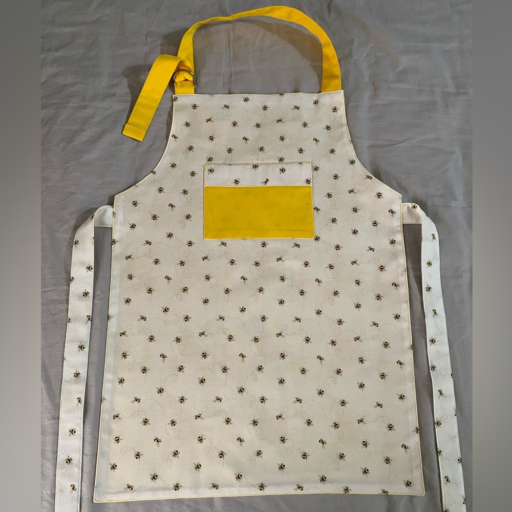 New Child Apron with Pocket - Reversible 2-Sided Custom Made - Bee’s